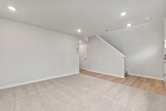 Building Photo - 1408 Blanche St