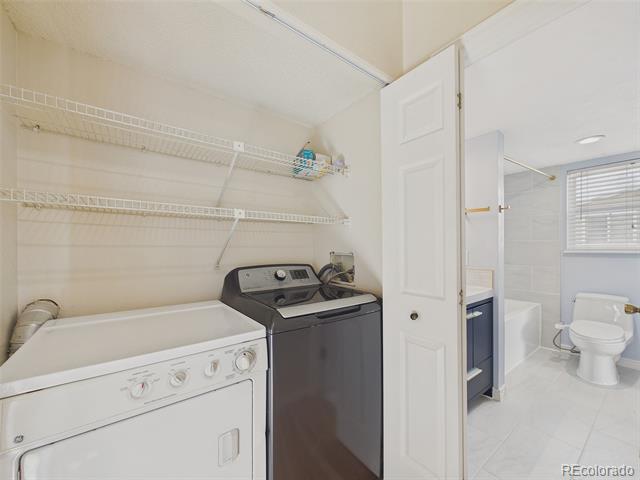 Building Photo - 12610 Elm St