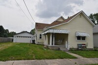 Building Photo - Three Bedroom Home in Shirley