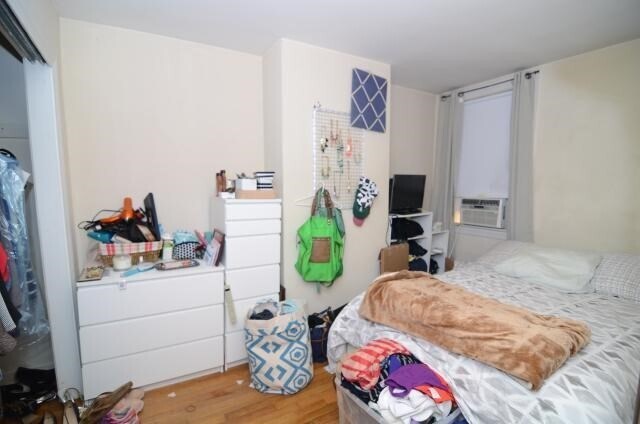 Building Photo - 27 Melrose St