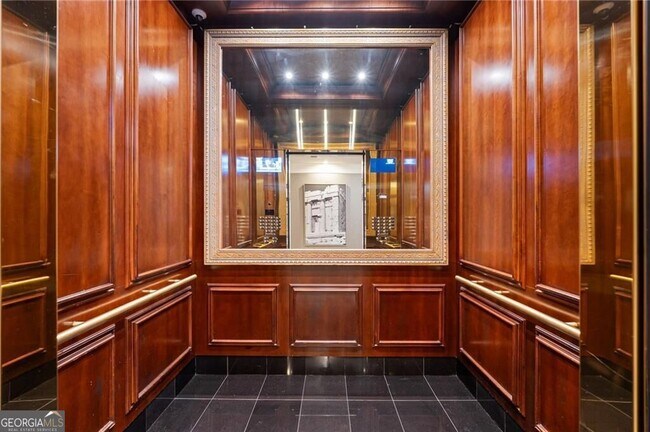 Building Photo - 3334 Peachtree Rd NE