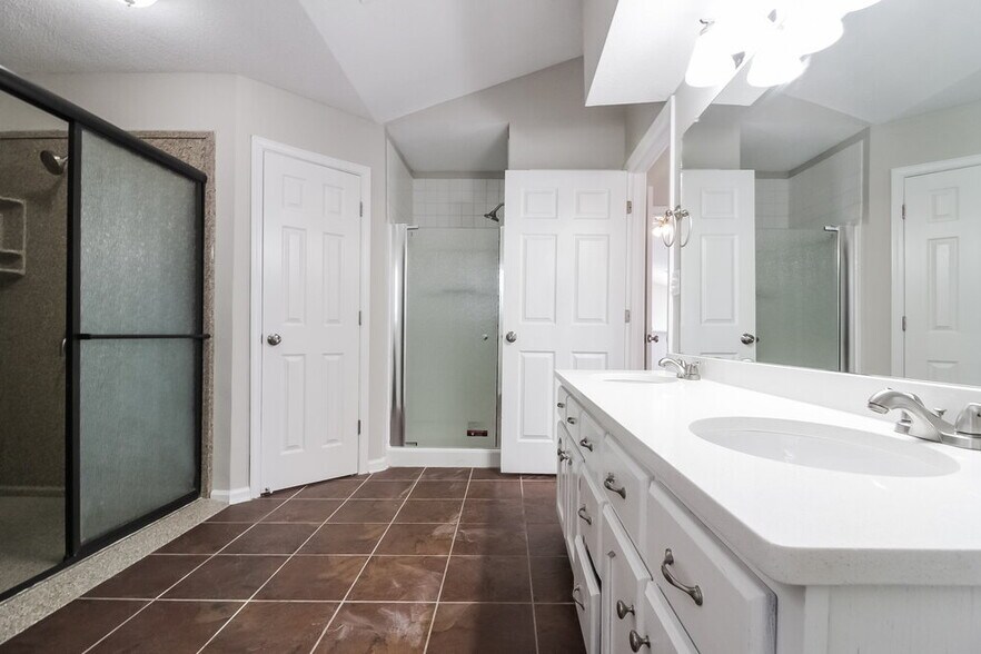 Building Photo - 6736 Quimby Dr