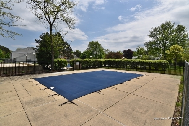 Building Photo - 2233 Flower Ct