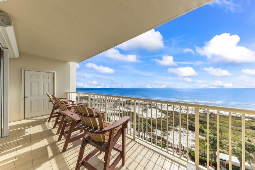 Building Photo - 651 Beach Club Trail