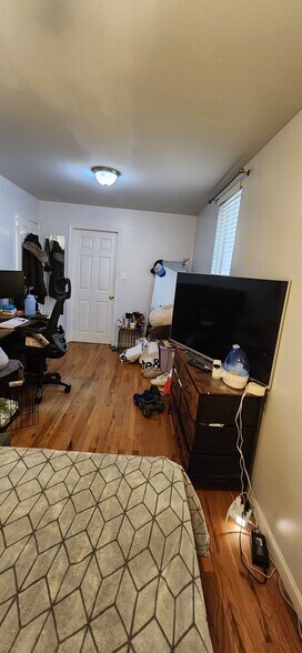 Building Photo - 1507 W Ohio St
