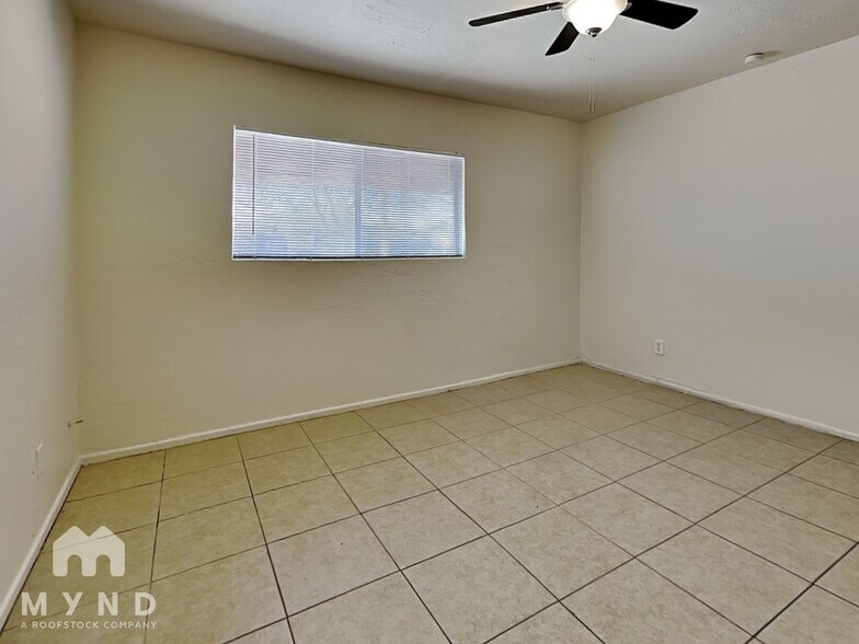 Building Photo - 15426 N Cactus Ln
