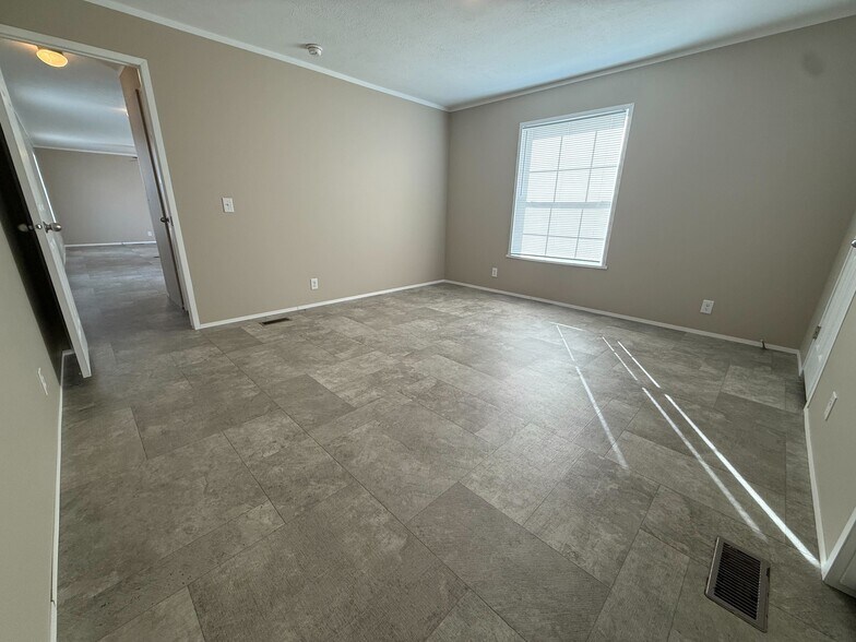 Building Photo - 71601 St David Ct