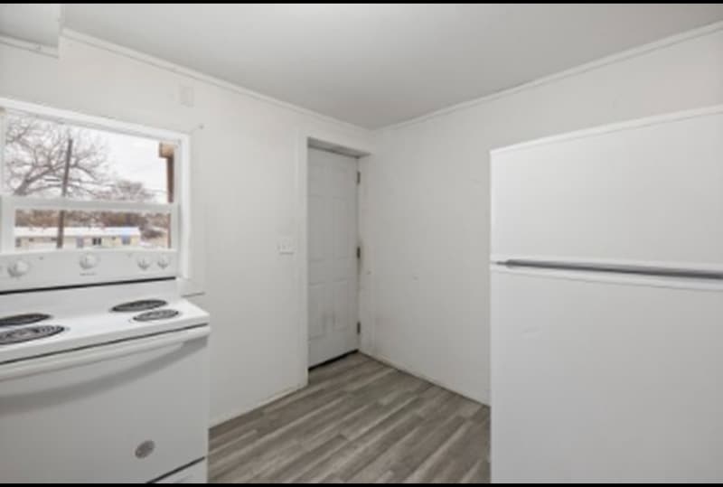 Building Photo - 904 Willsie Ave