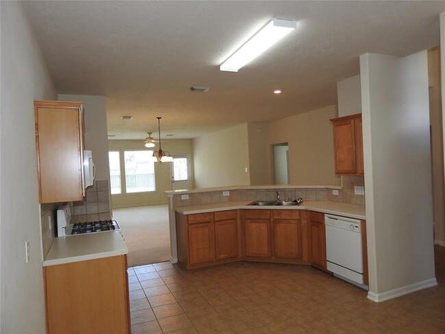 Building Photo - 2034 Monarch Hollow Ln