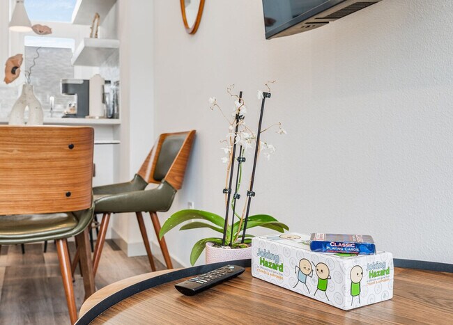 Building Photo - 4613 Dayton Ave N