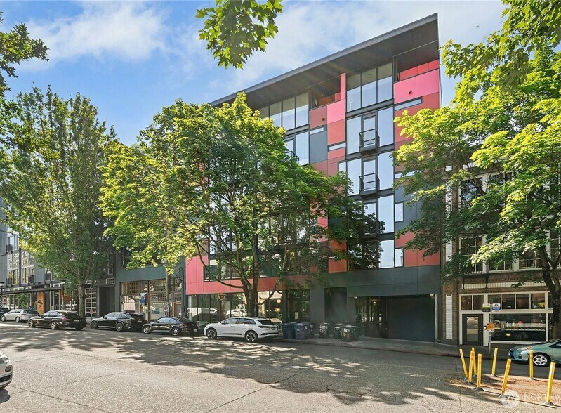 Building Photo - 1111 E Pike St