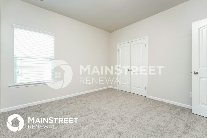 Building Photo - 6239 Baltusrol Terrace