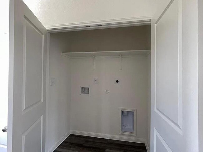 Building Photo - 627 Alterra Way