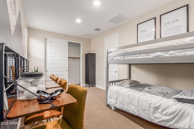 Building Photo - 43 E Capricorn Way