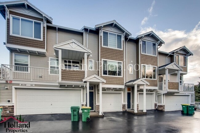 Building Photo - Experience Comfort and Style in This Elegant Murrayhill Townhome!