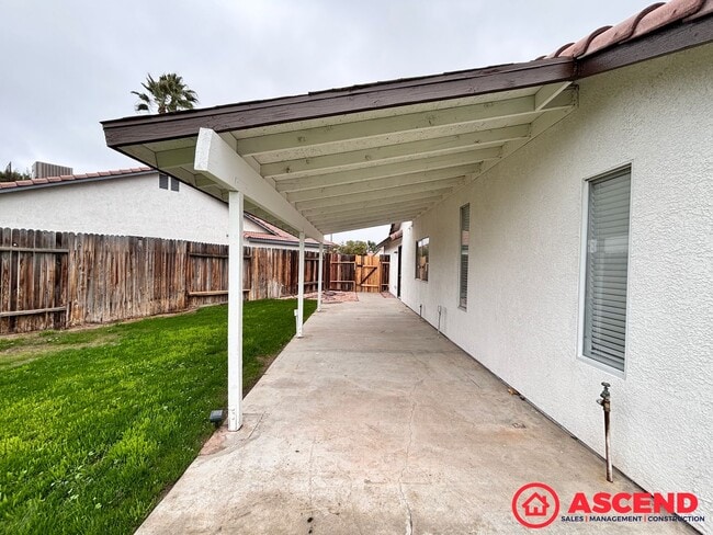 Building Photo - Beautiful 4 Bedroom Home In Rosedale!