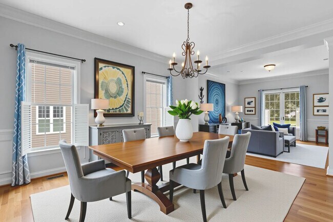 Building Photo - HAMPTON PARK - Pristine 4-5 bedroom home a...