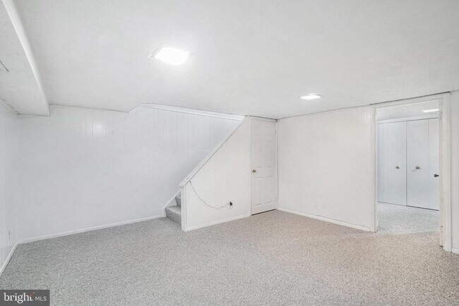 Building Photo - 2836 S Abingdon St