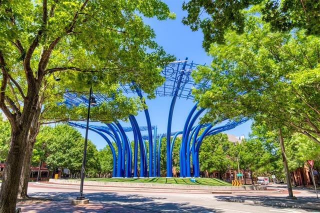 Building Photo - 5005 Meridian Ln