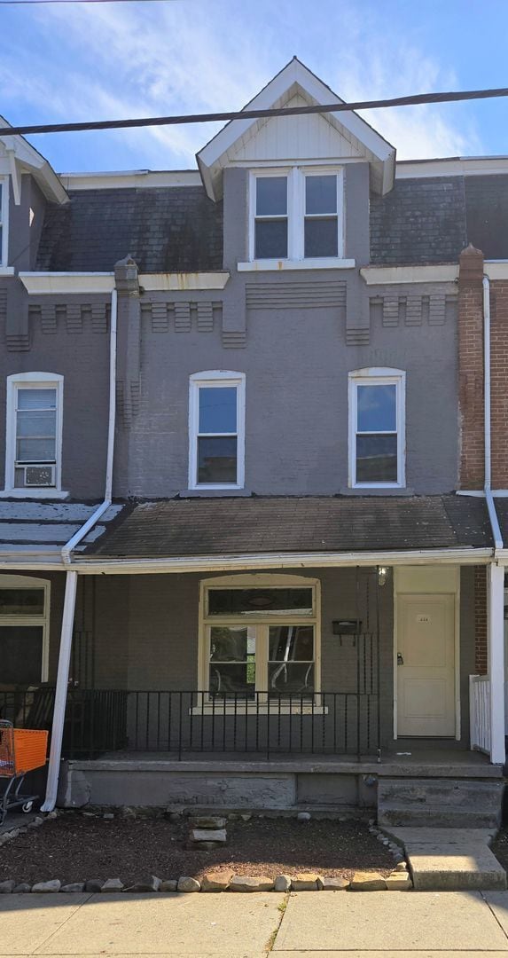 Building Photo - 434 Liberty St