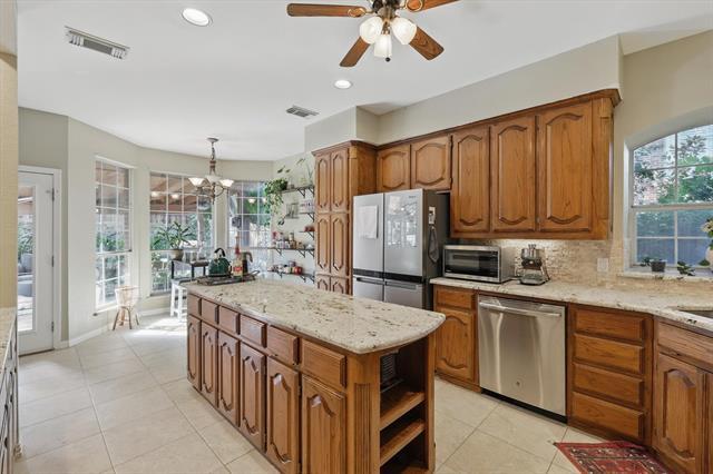 Building Photo - 1012 Canongate Dr