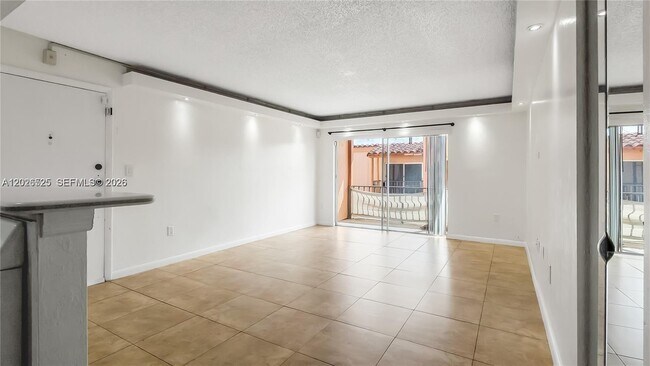 Building Photo - 7200 Fairway Dr