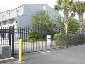 Building Photo - 5440 S MacDill Ave