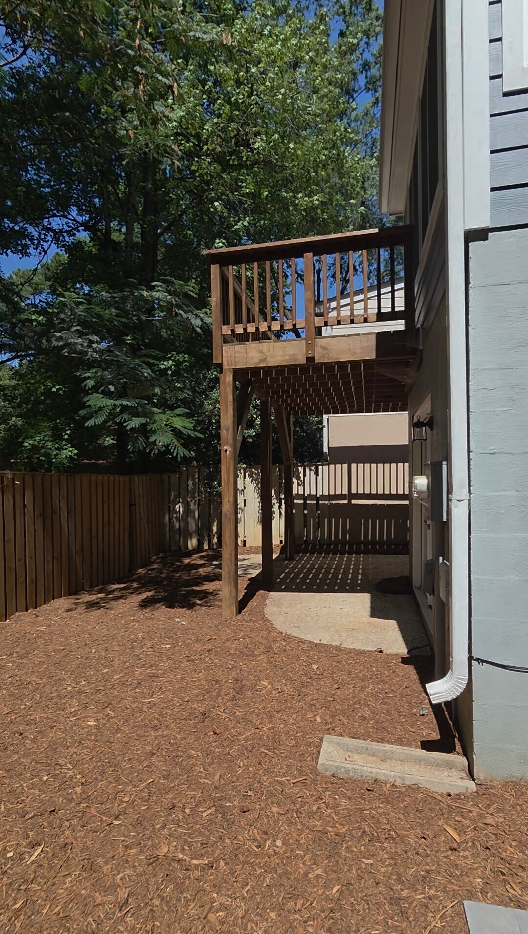 Building Photo - 5703 Willowbrook Dr