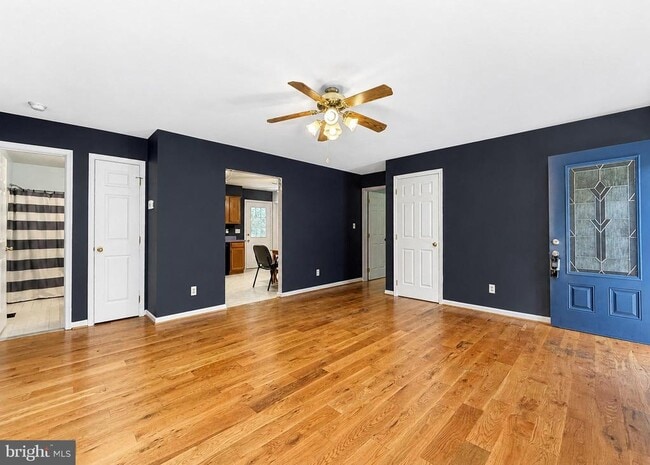 Building Photo - 8433 Sailboat Ln
