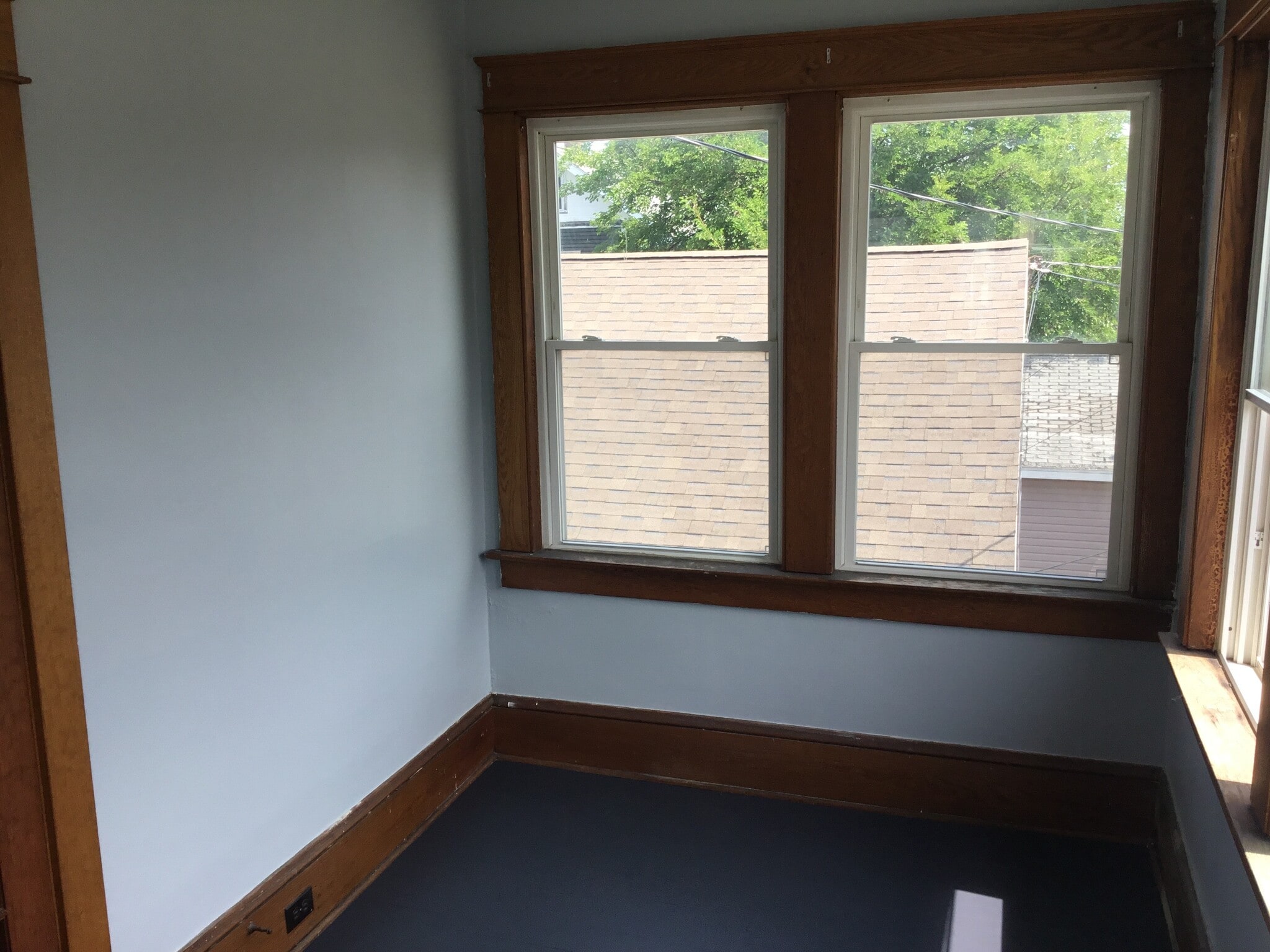 Building Photo - 918 W 32nd St