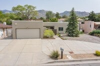 Building Photo - 1048 Monte Largo Dr NE