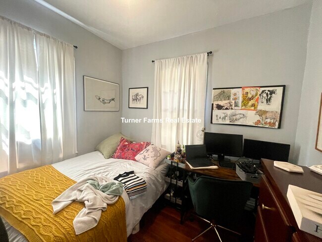 Building Photo - 220 Prospect St