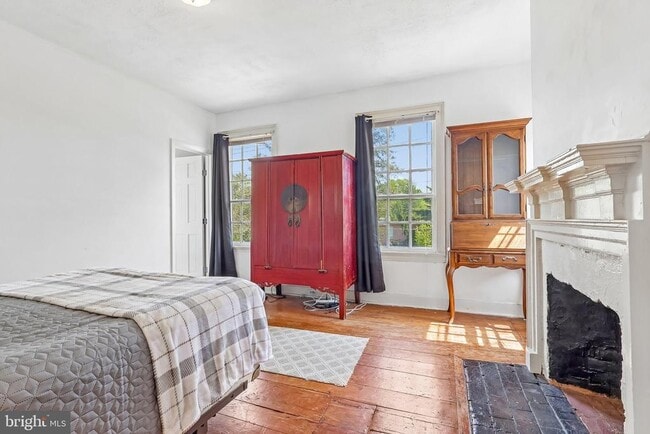Building Photo - 2167 Brunswick Ave