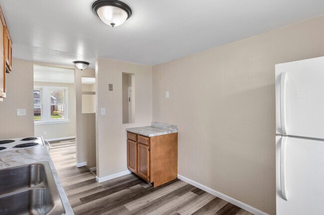 Building Photo - 816 Roosevelt St