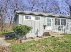 Building Photo - Beautiful Mission Duplex — Hardwood Floors...