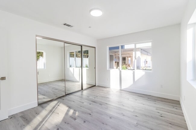 Building Photo - 148 S Madison Ave