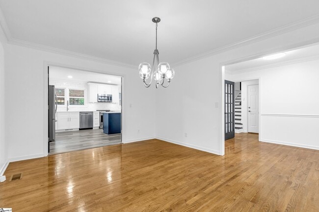 Building Photo - 125 River Way Dr