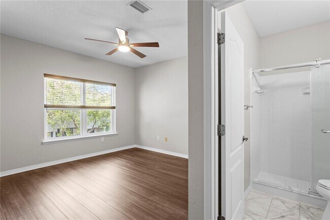 Building Photo - 943 Normandy Trace Rd