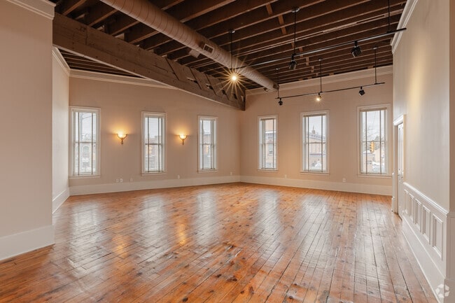 1BR, 1.5BA - 3,000SF, Living/Entertainment Area - 2 N Washington St