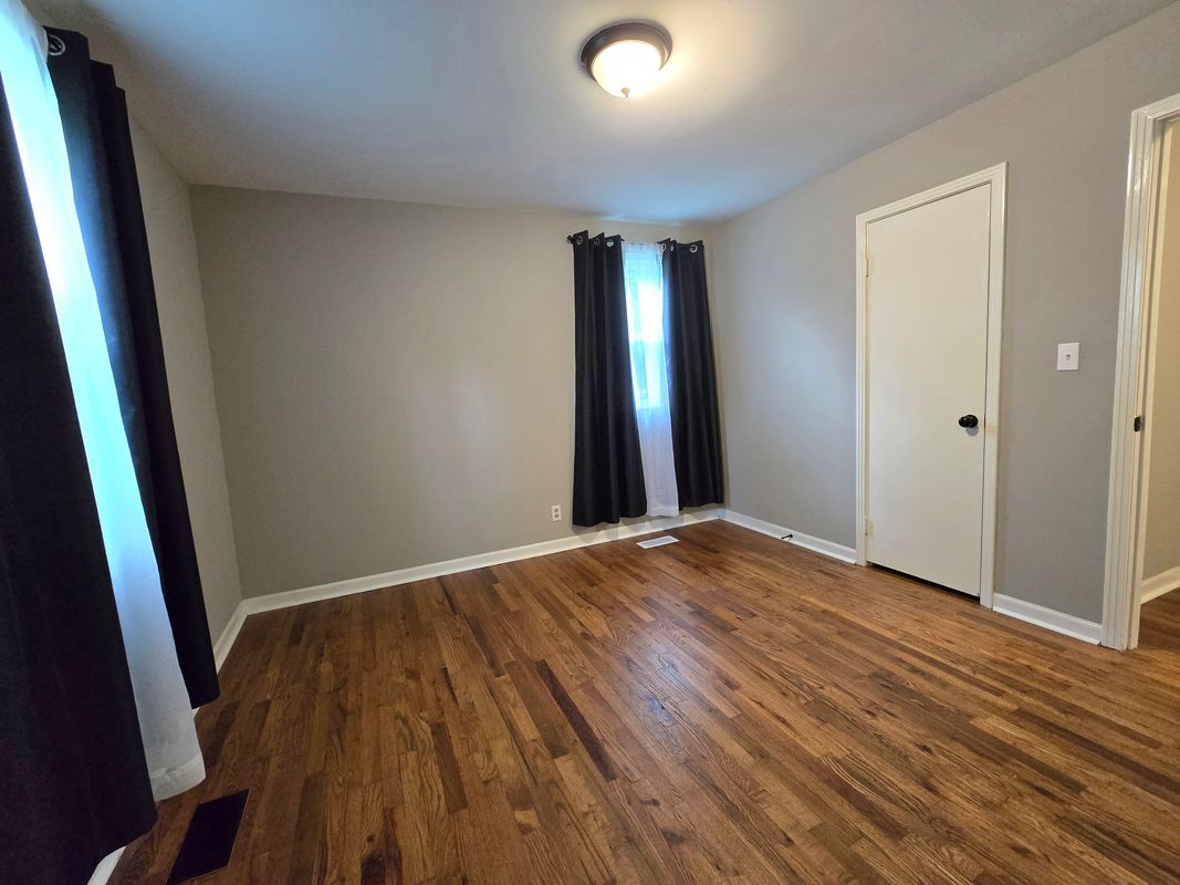 Building Photo - 146 Cranwill Dr