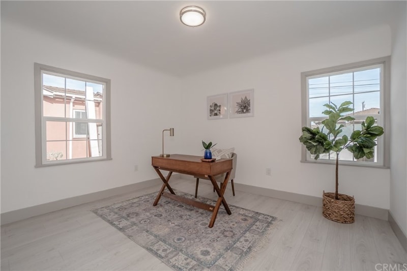 Building Photo - 3600 Gardenia Ave