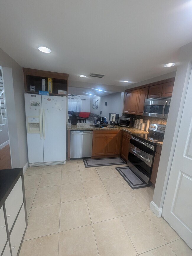 Building Photo - 4736 NW 90th Ave