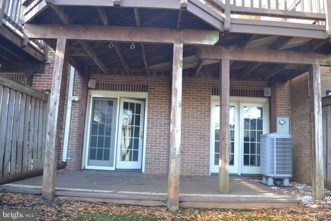 Building Photo - 3947 Valley Ridge Dr