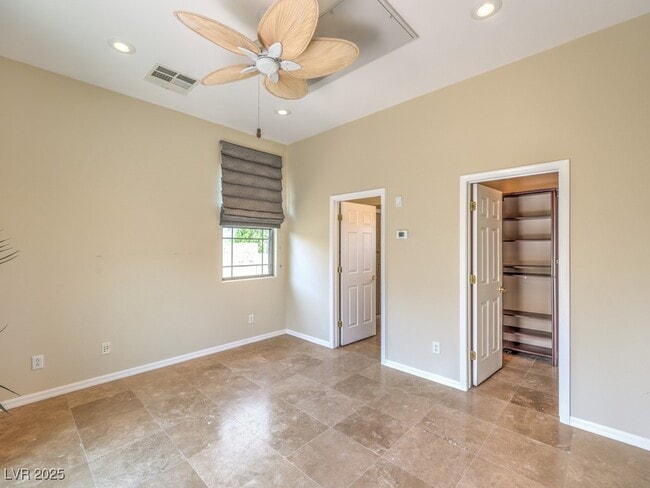 Building Photo - 25 Gladewater Dr