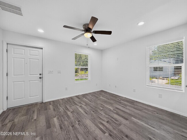 Building Photo - 2220 Flesher Ave