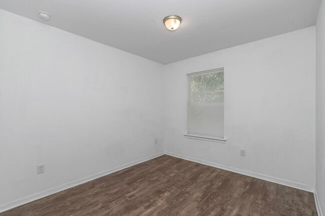 Building Photo - 6064 NW 54th Terrace