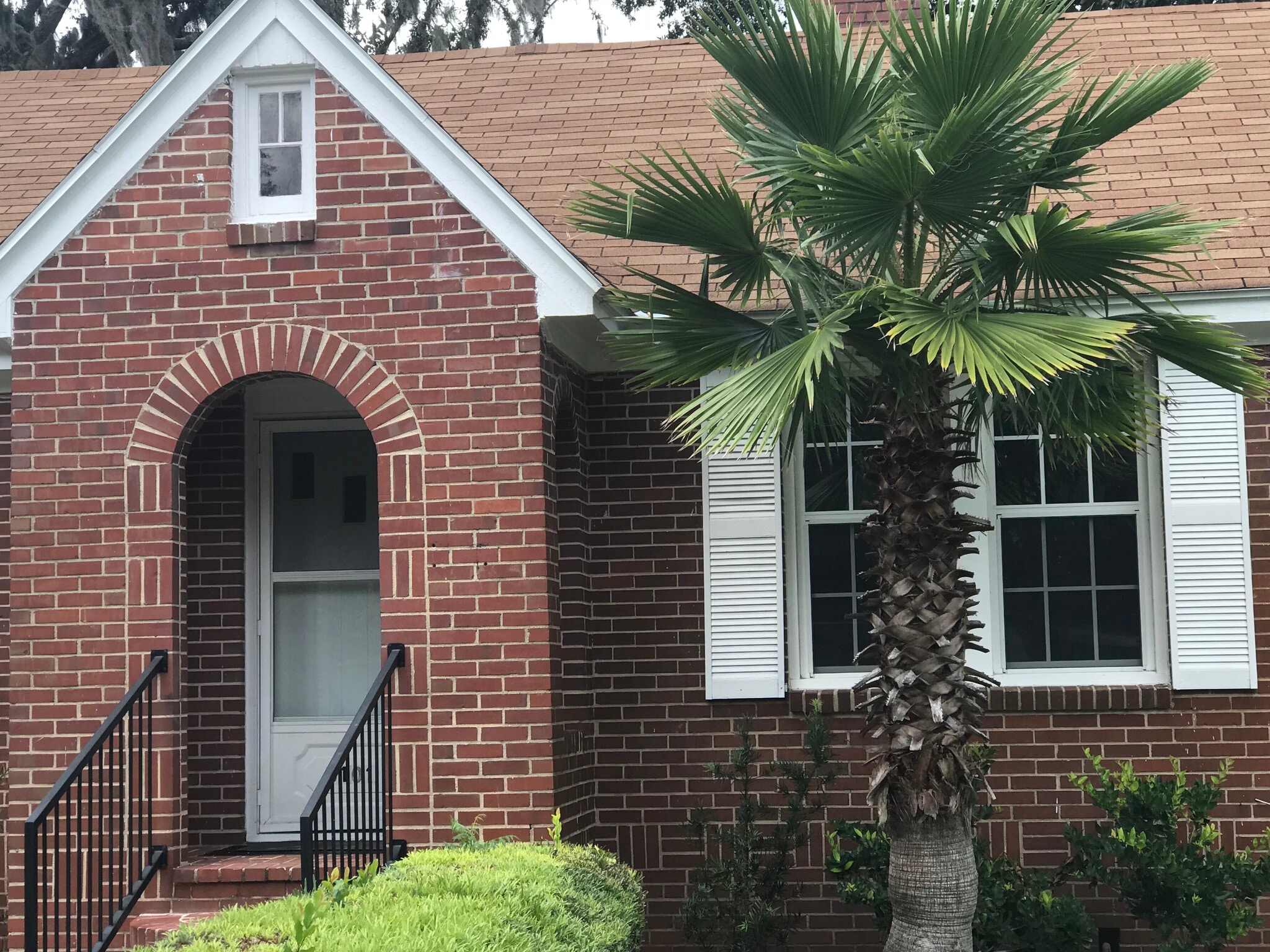 Fully Furnished Midterm Rental - 5101 Blackburn St