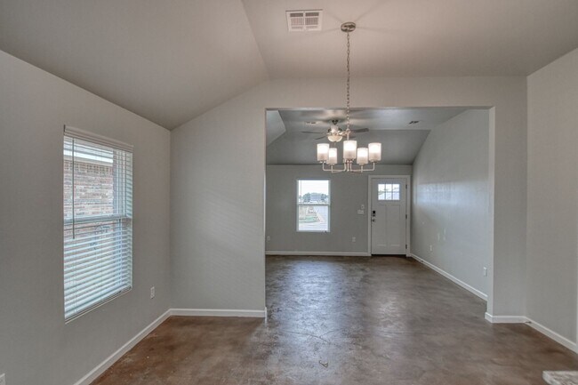 Building Photo - Brand New Construction in Varenna Landing! Storm shelter and lawn care included!