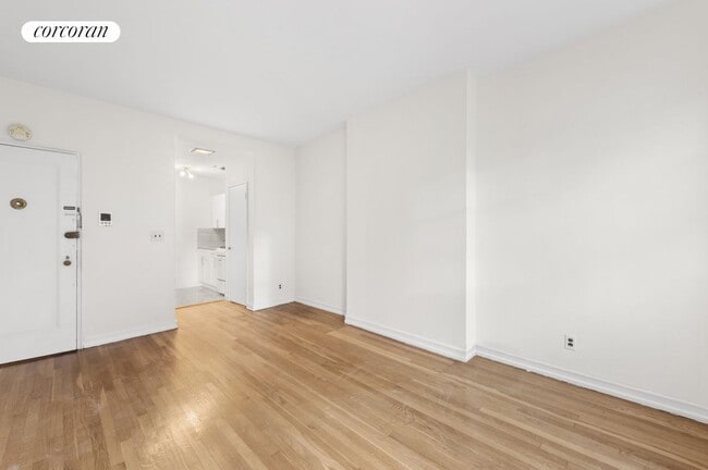 Building Photo - 421 E 78th St
