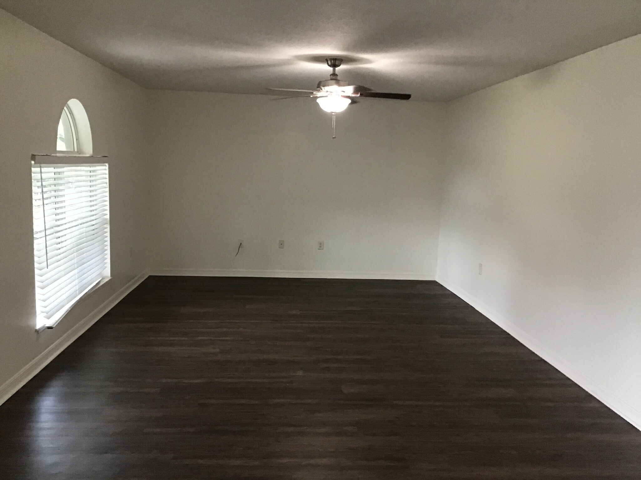 Building Photo - 5449 NW Wisk Fern Cir